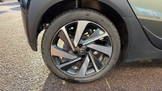 Toyota Aygo X 1.0 VVT-i Edge 5dr Petrol Hatchback